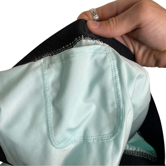 Nike Dri-Fit tempo shorts - Picture 5 of 8